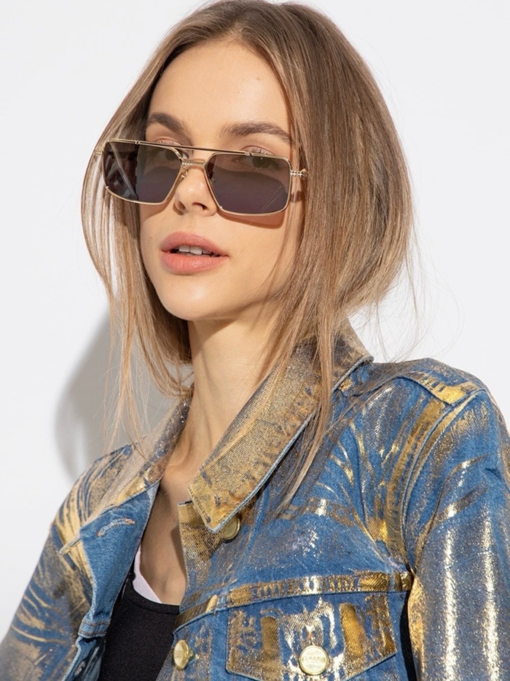 VALENTINO Sunglasses 😎 - Picture 6 of 6
